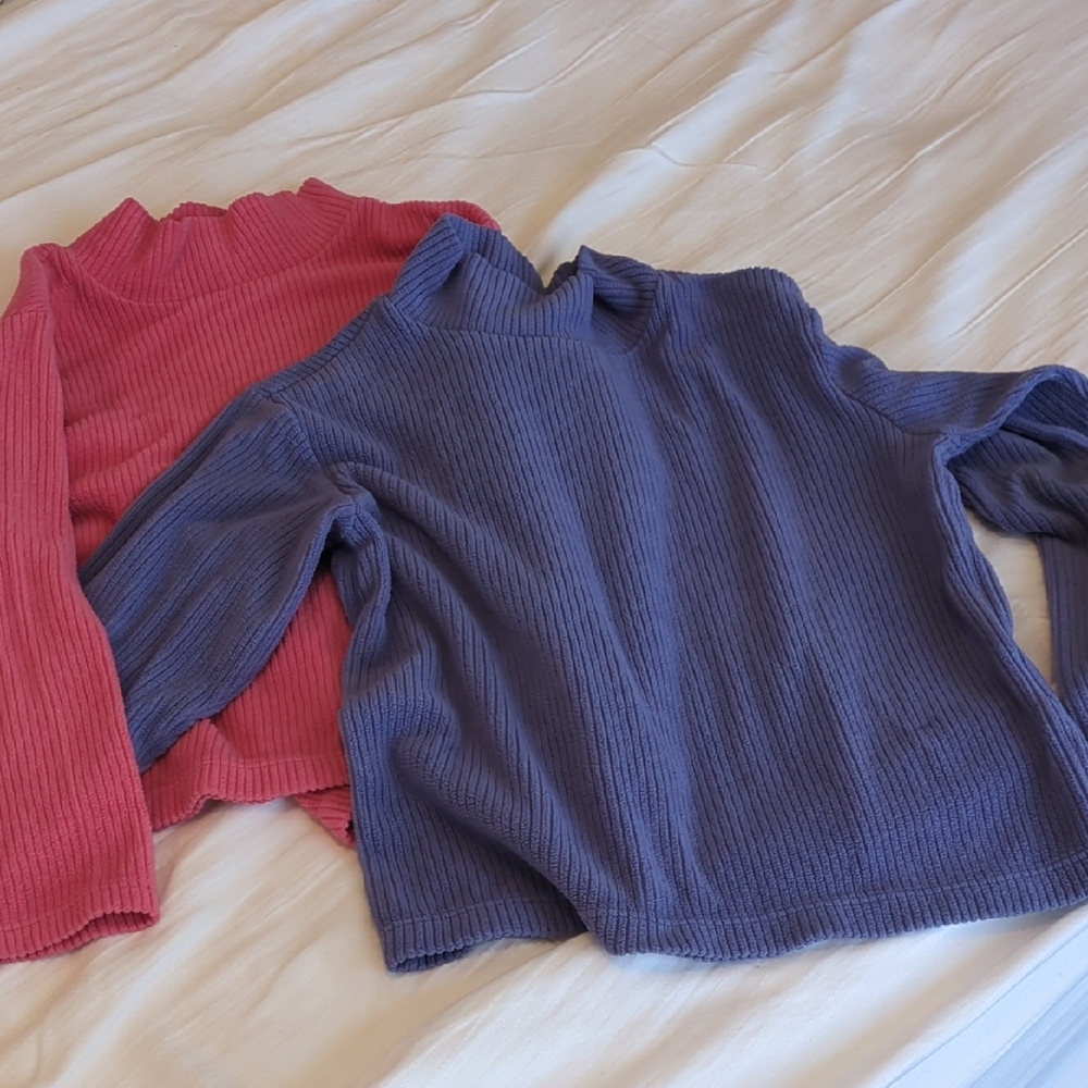 Uniqlo Pink and Purple Ribbed Turtle Neck Sweaters